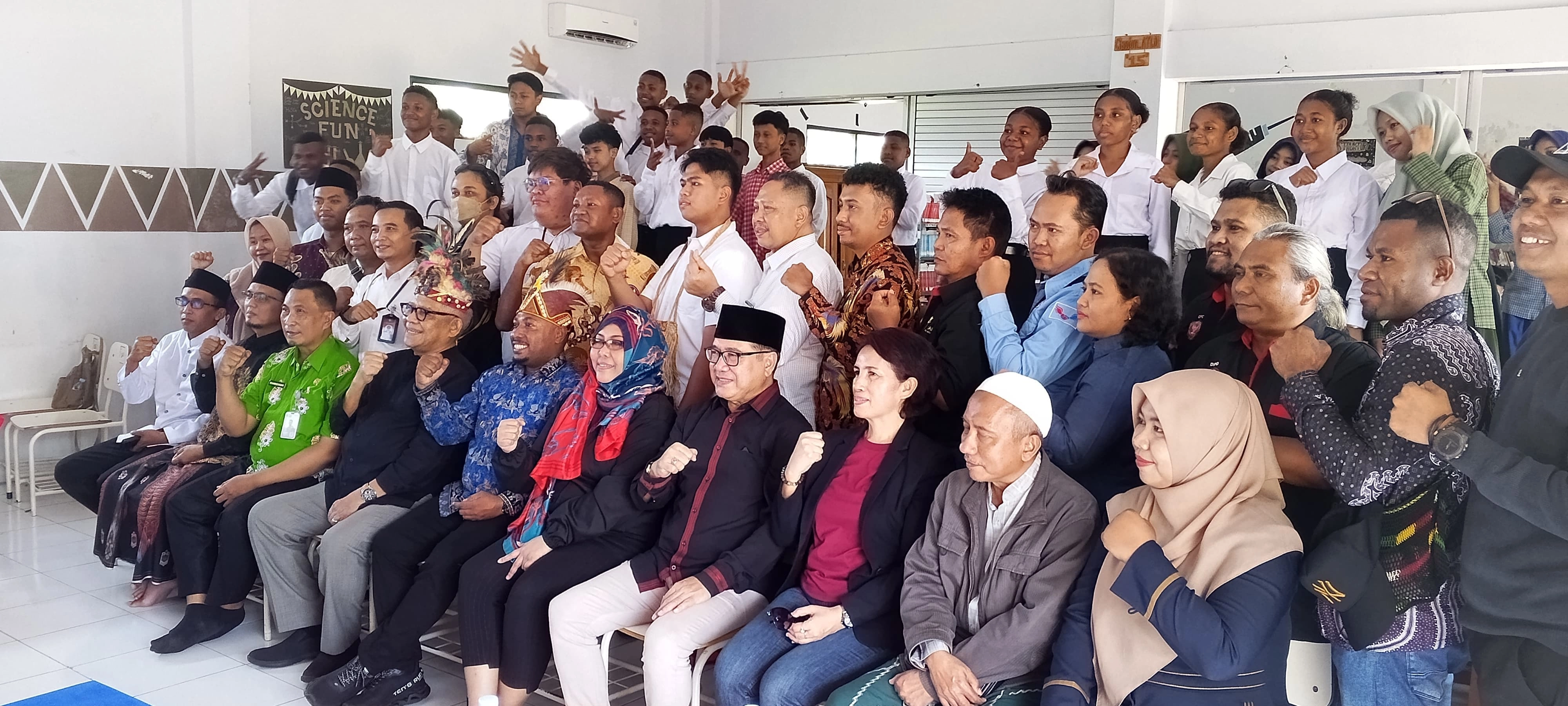 Gambar Besar