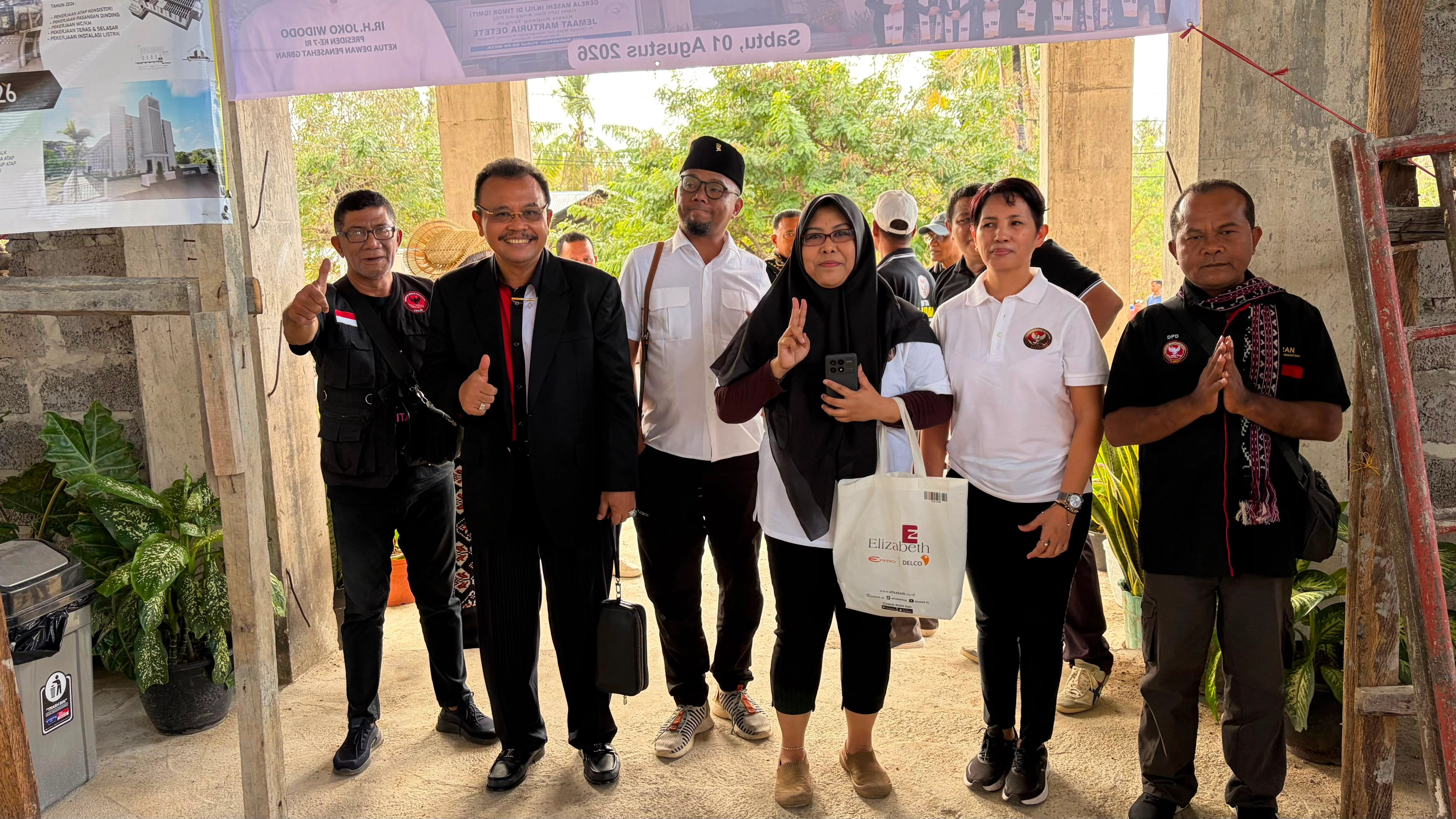 Gambar Besar