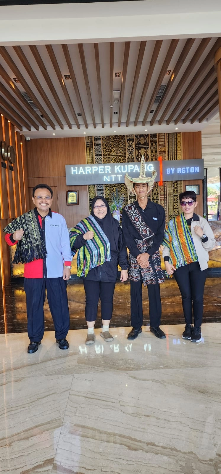 Gambar Besar