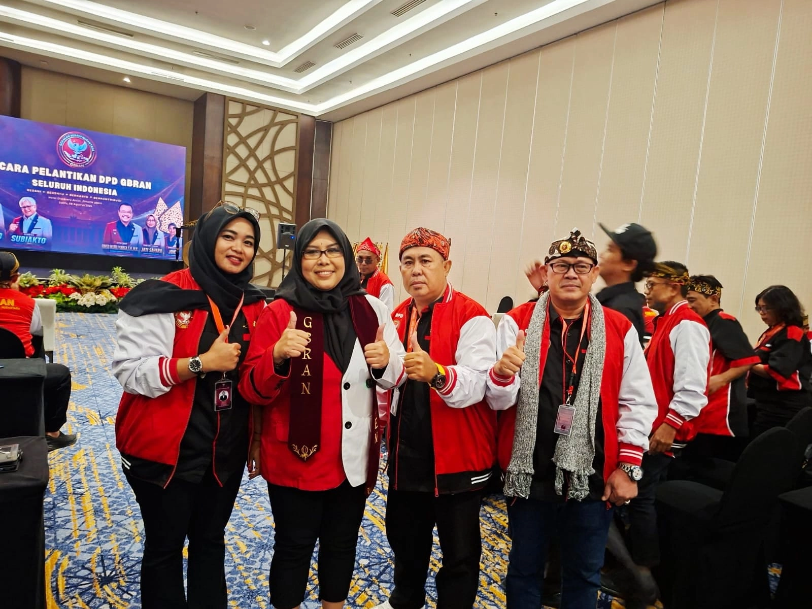 Gambar Besar