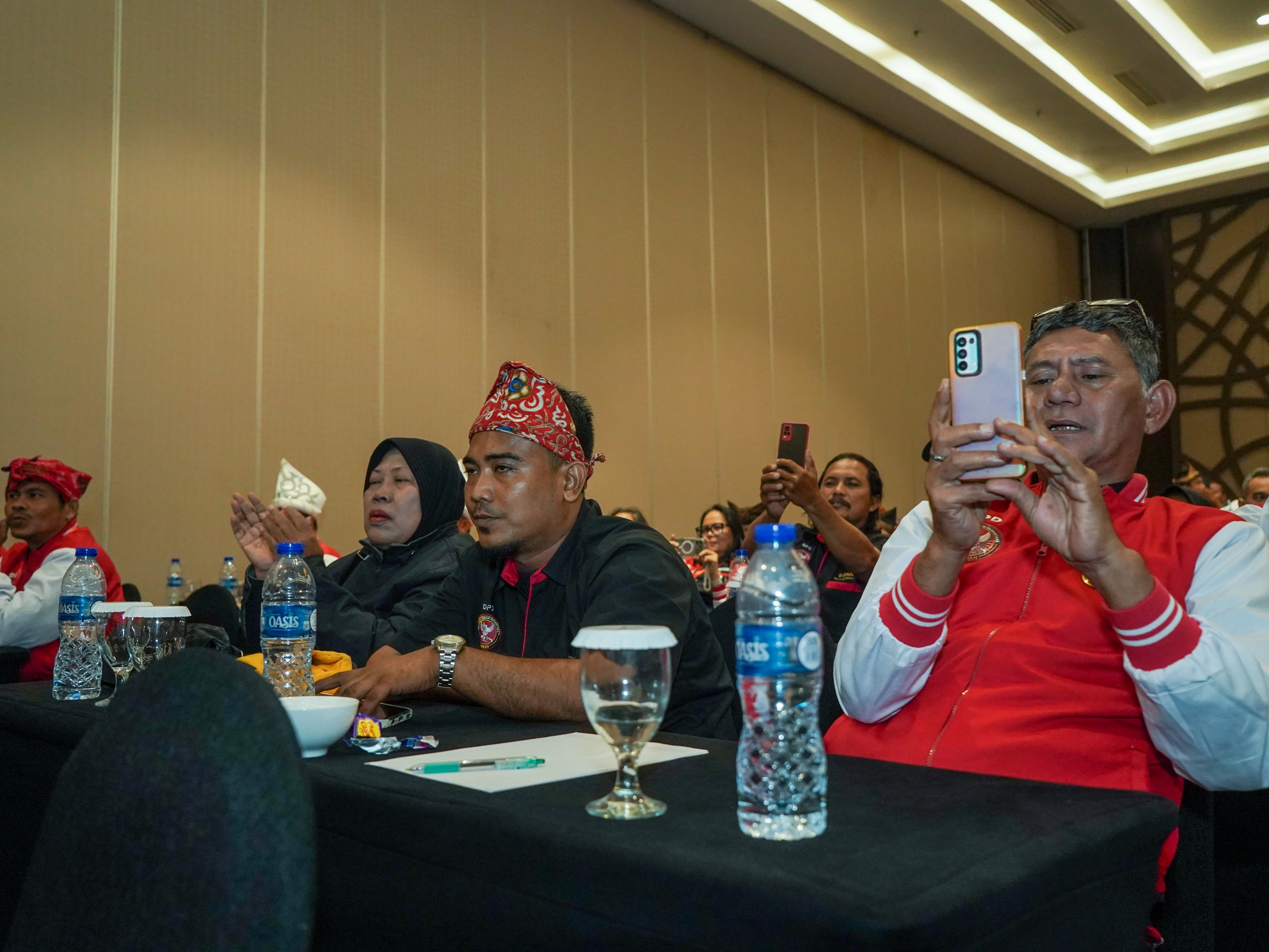 Gambar Besar
