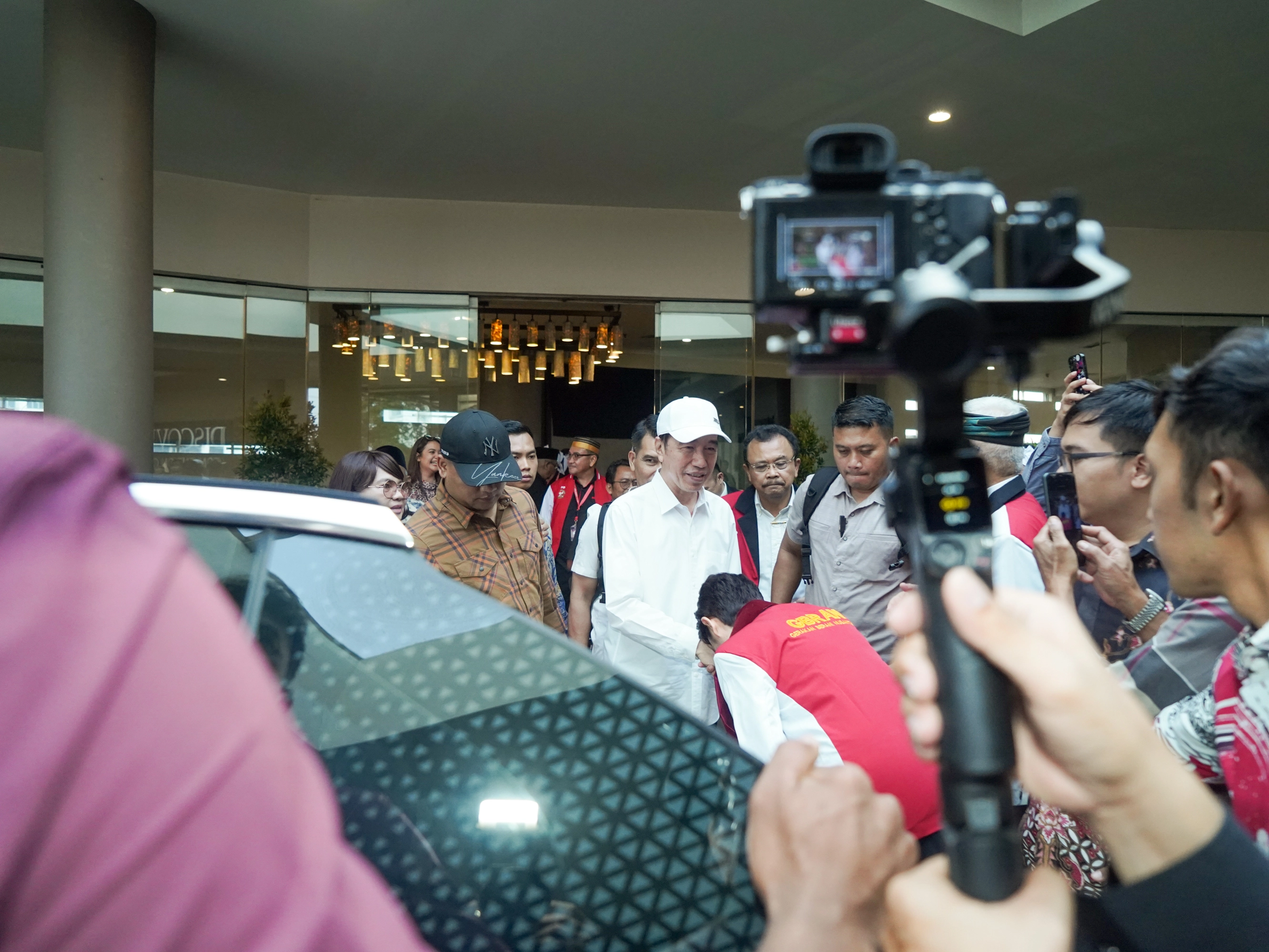 Gambar Besar