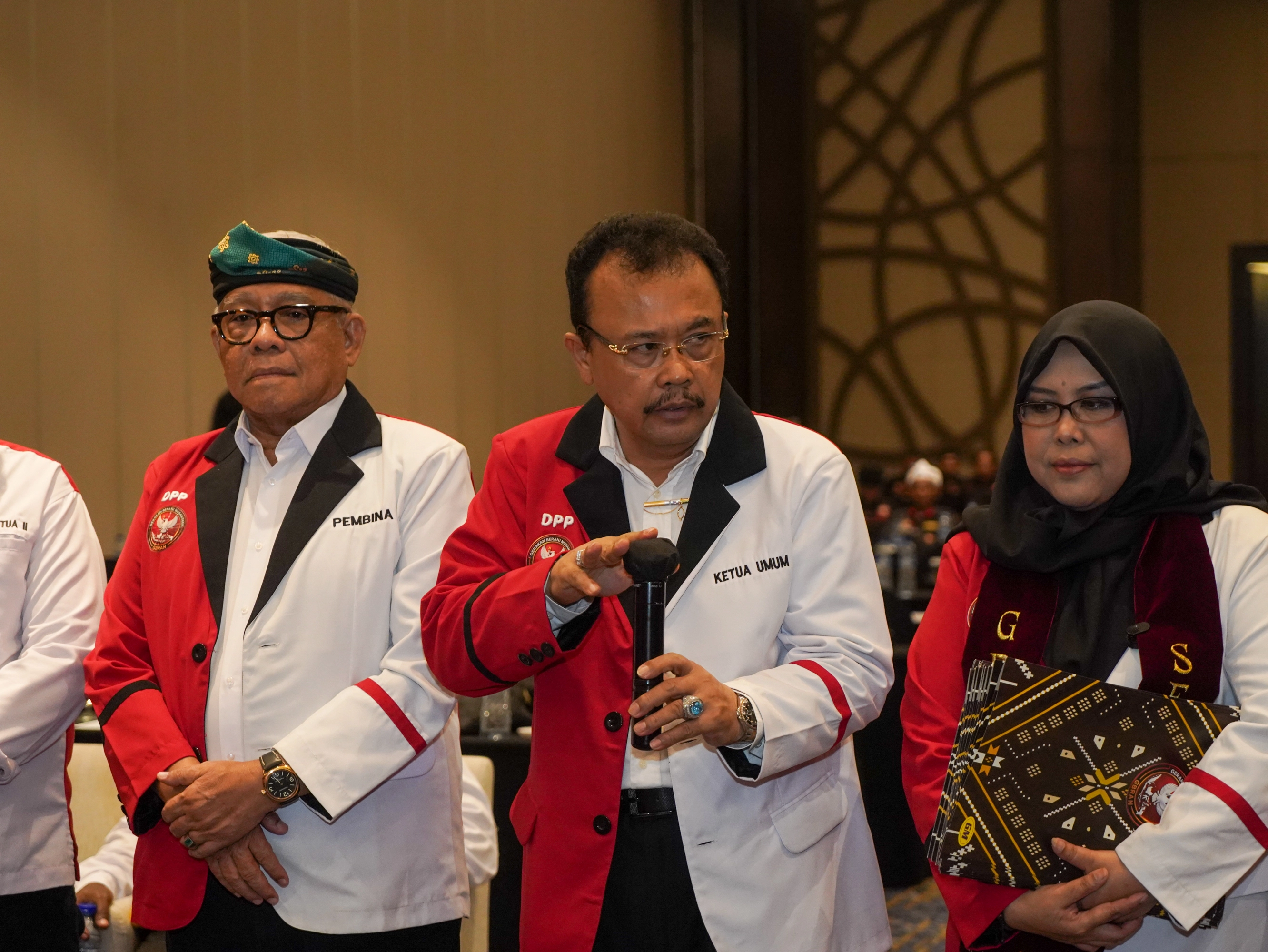 Gambar Besar