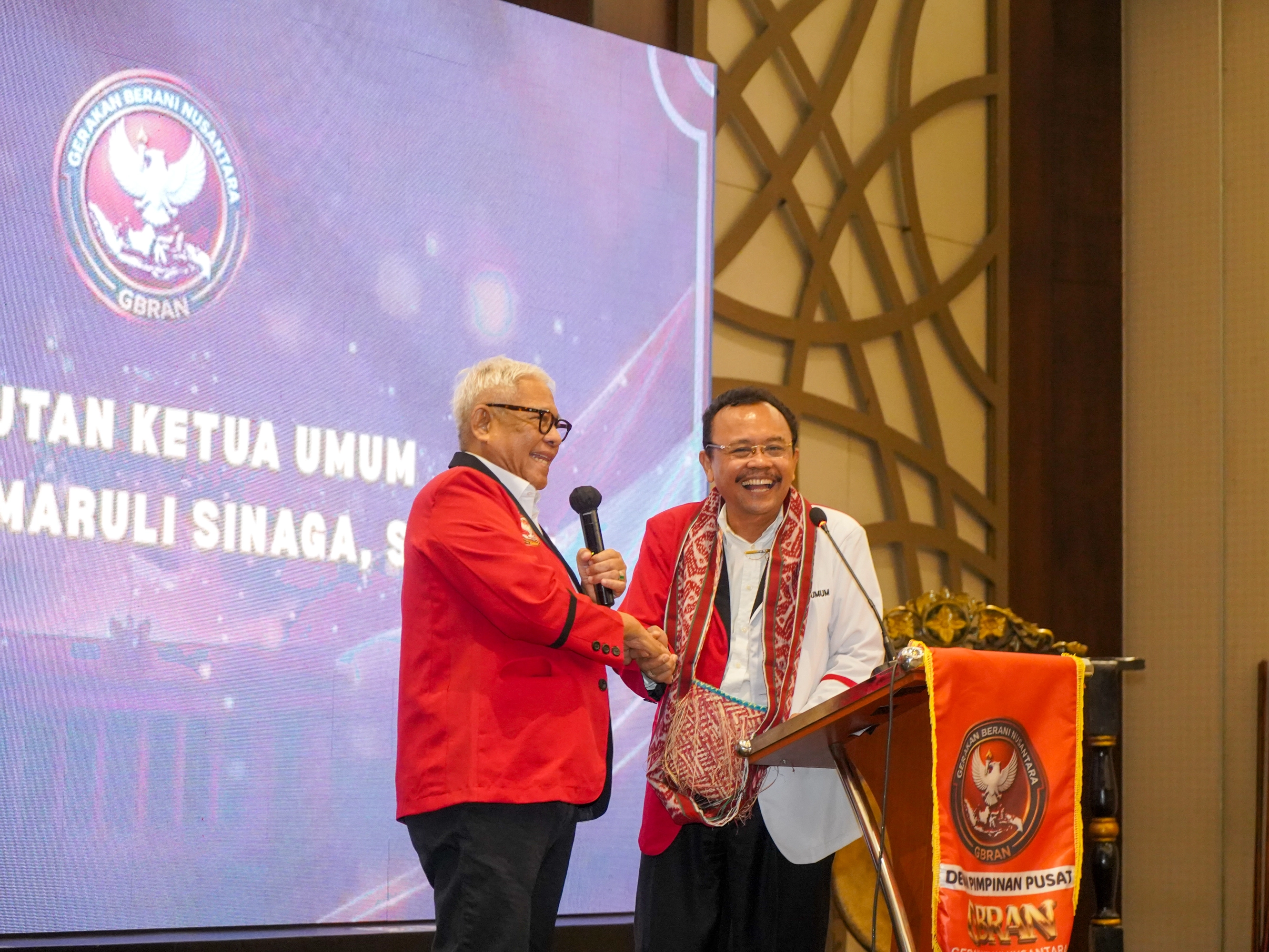 Gambar Besar