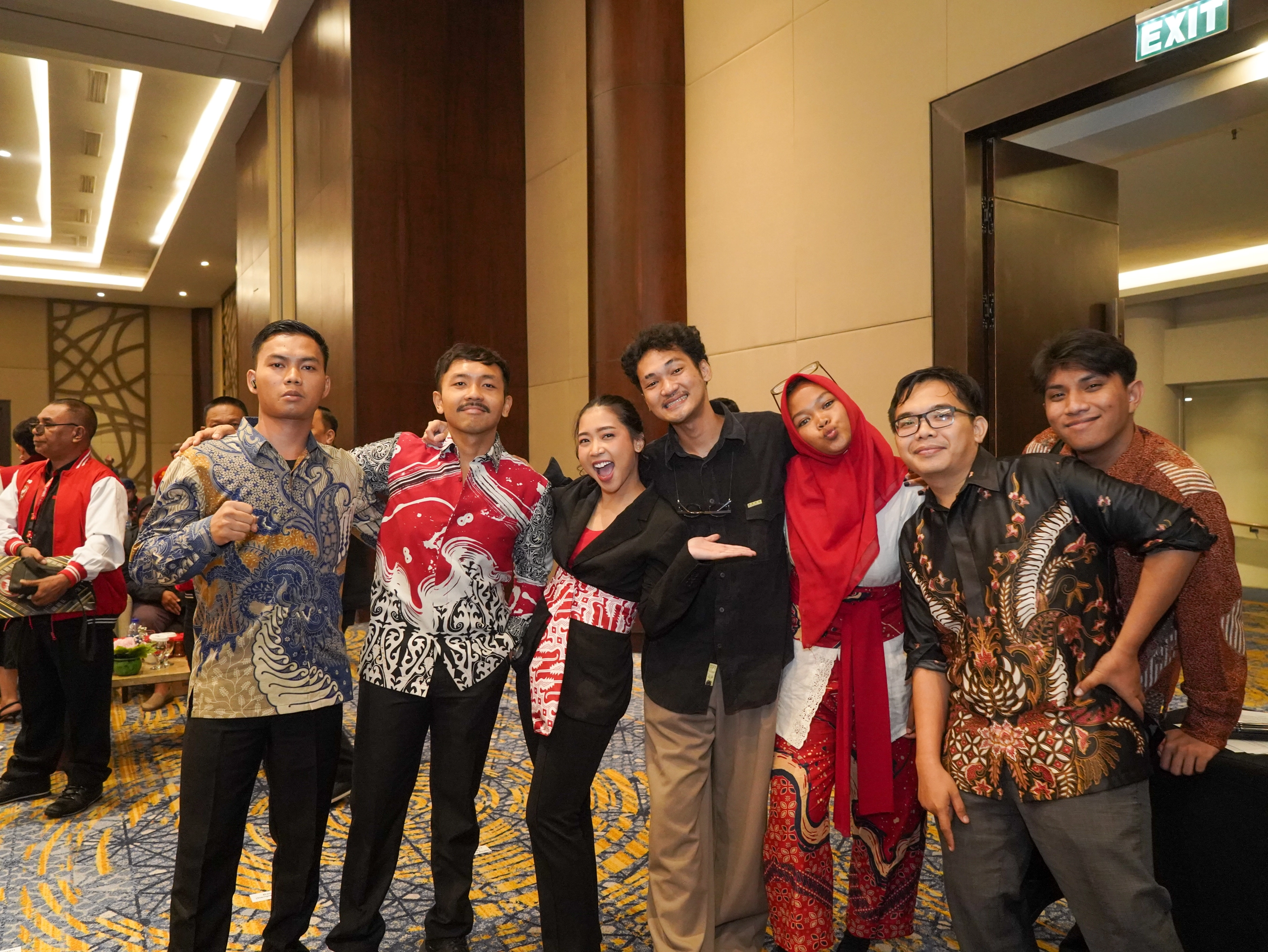 Gambar Besar