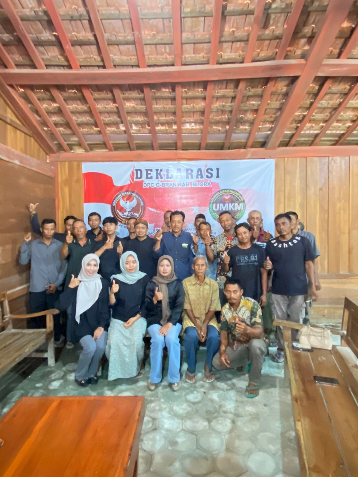 Gambar Besar